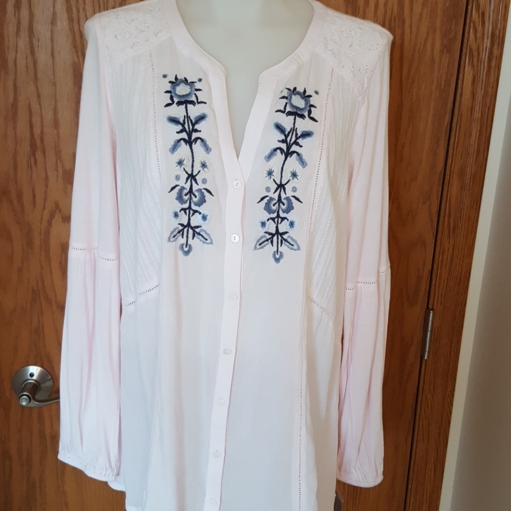 Flutter and Kick Maternity, large top, baby pink,blue embroidered floral flower